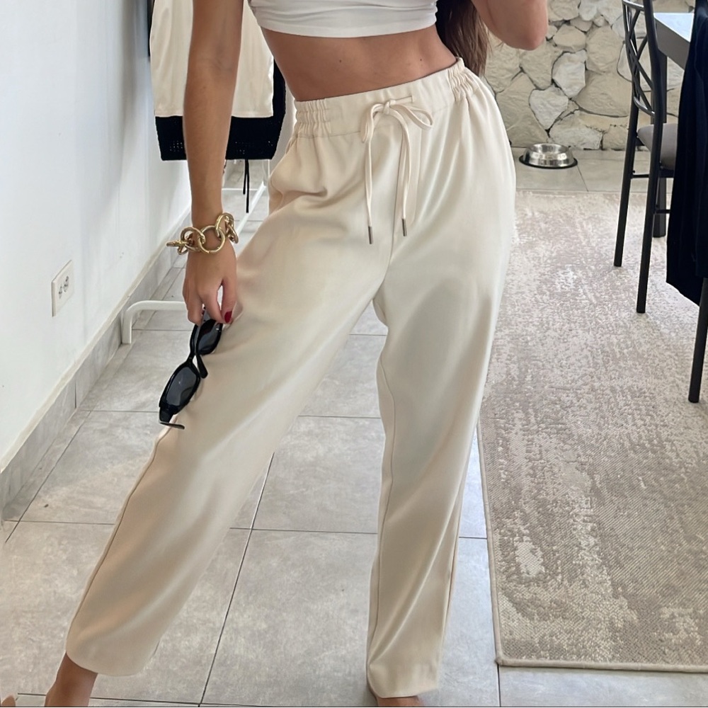 Cream / Ivory Drawstring Pants • High Rise • Relaxed Fit / BRAND NEW